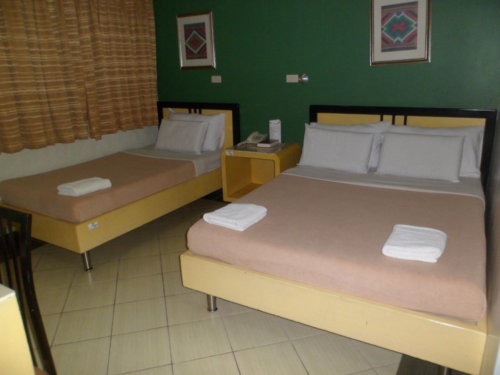 Riverside Inn Babuy Dış mekan fotoğraf