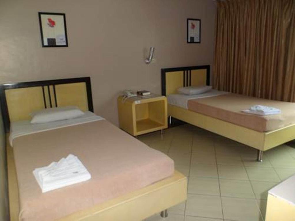 Riverside Inn Babuy Oda fotoğraf