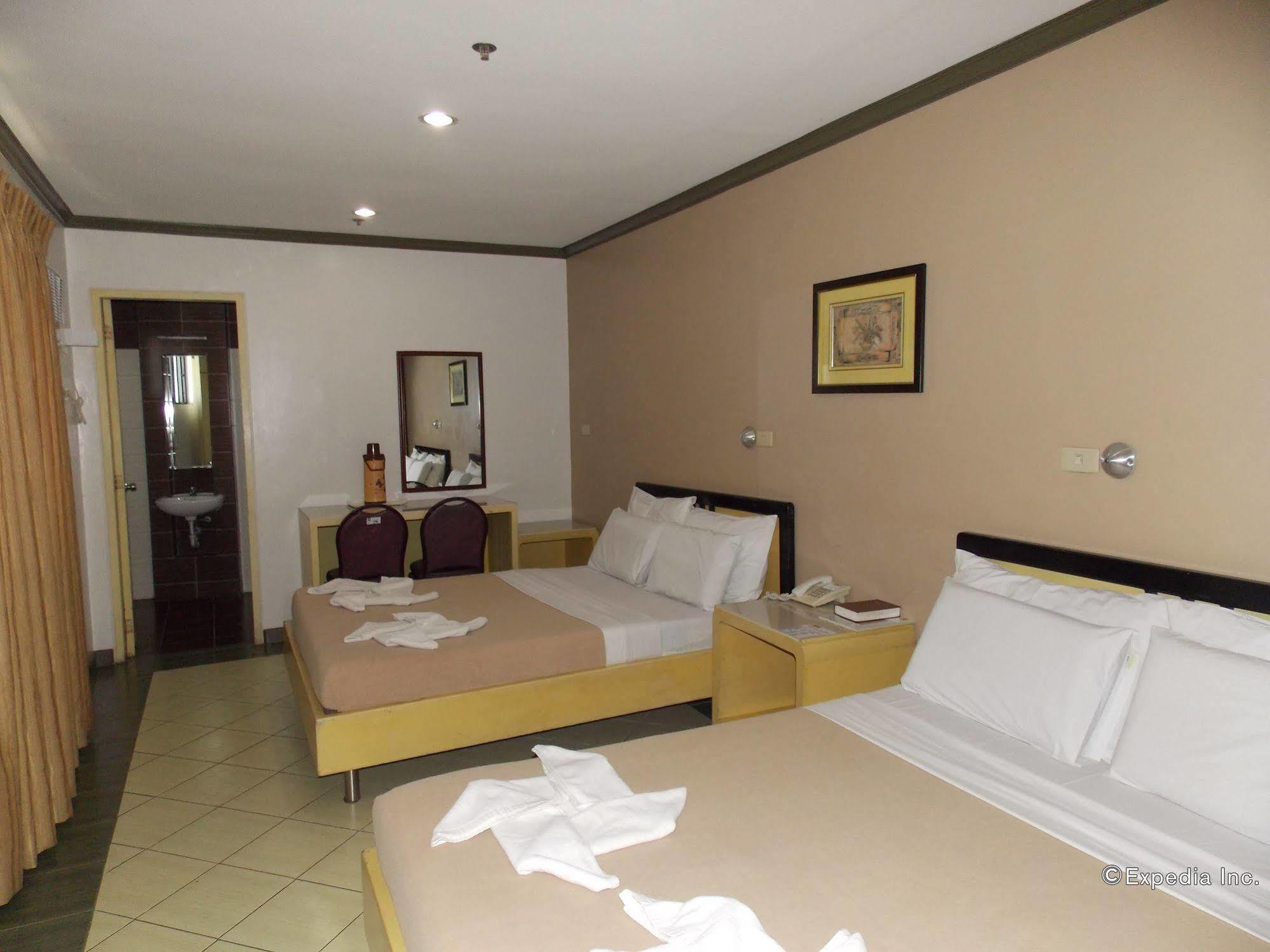 Riverside Inn Babuy Dış mekan fotoğraf