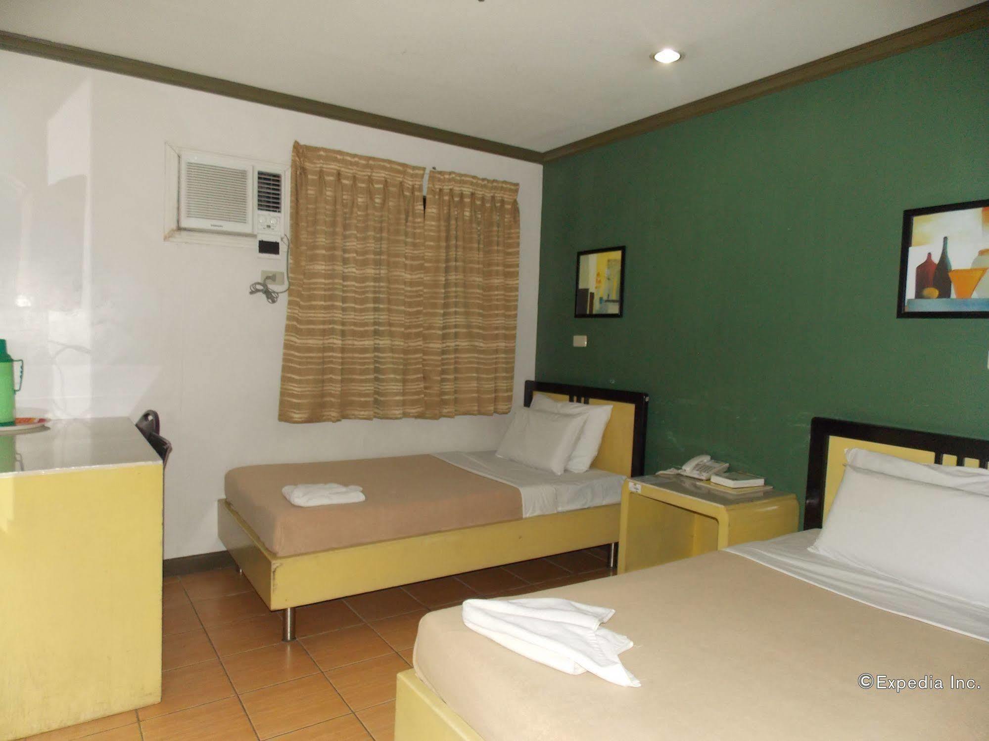 Riverside Inn Babuy Dış mekan fotoğraf