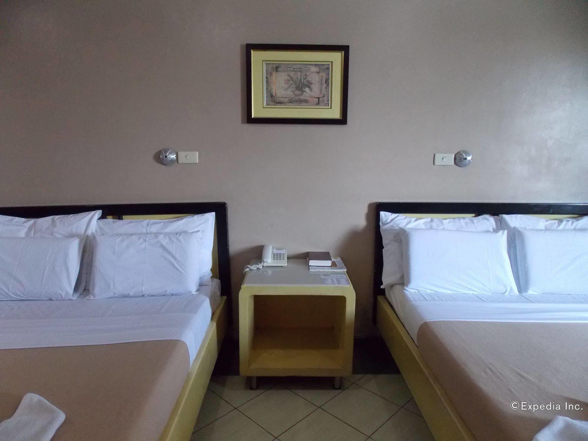 Riverside Inn Babuy Dış mekan fotoğraf