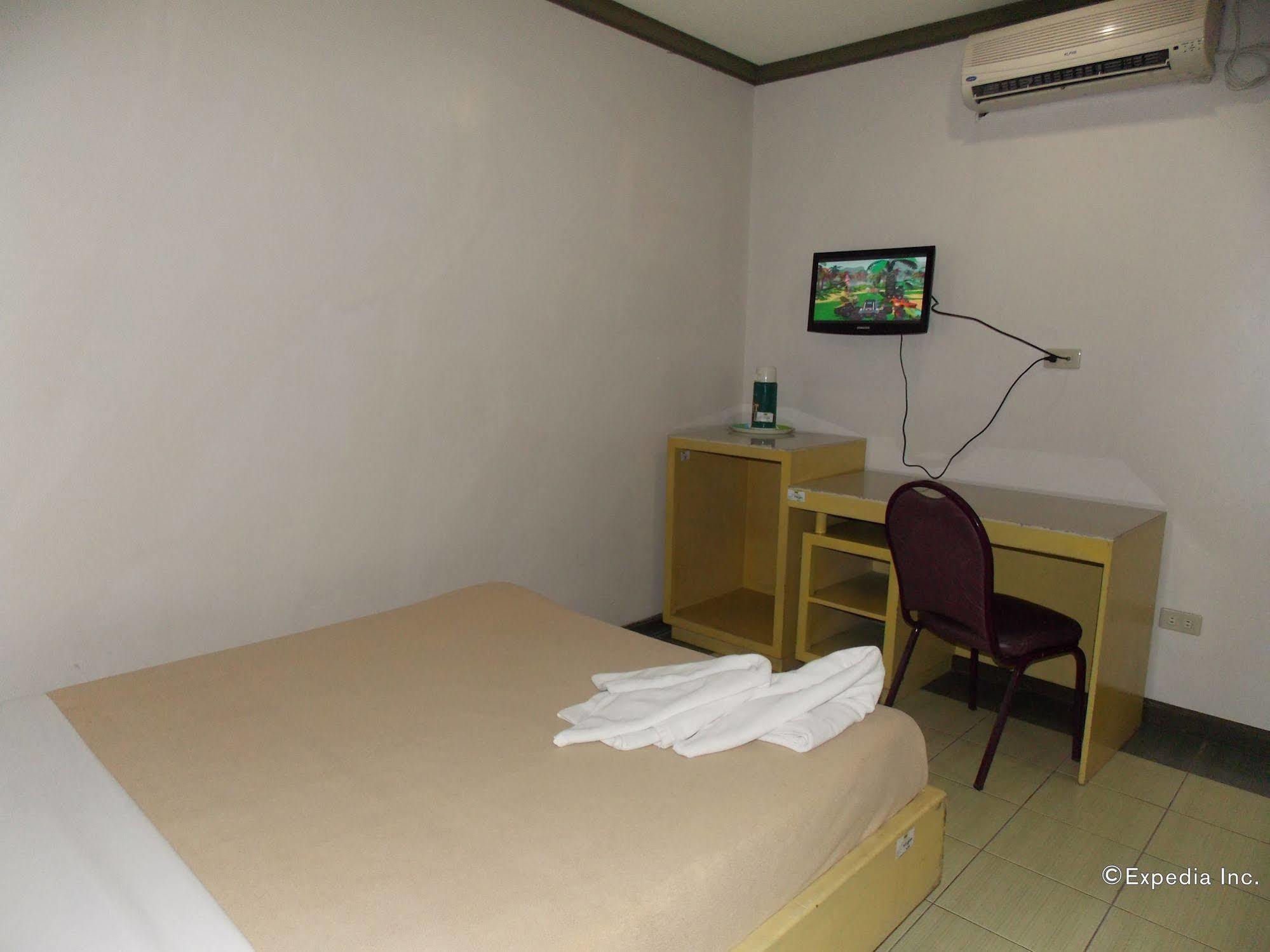 Riverside Inn Babuy Dış mekan fotoğraf