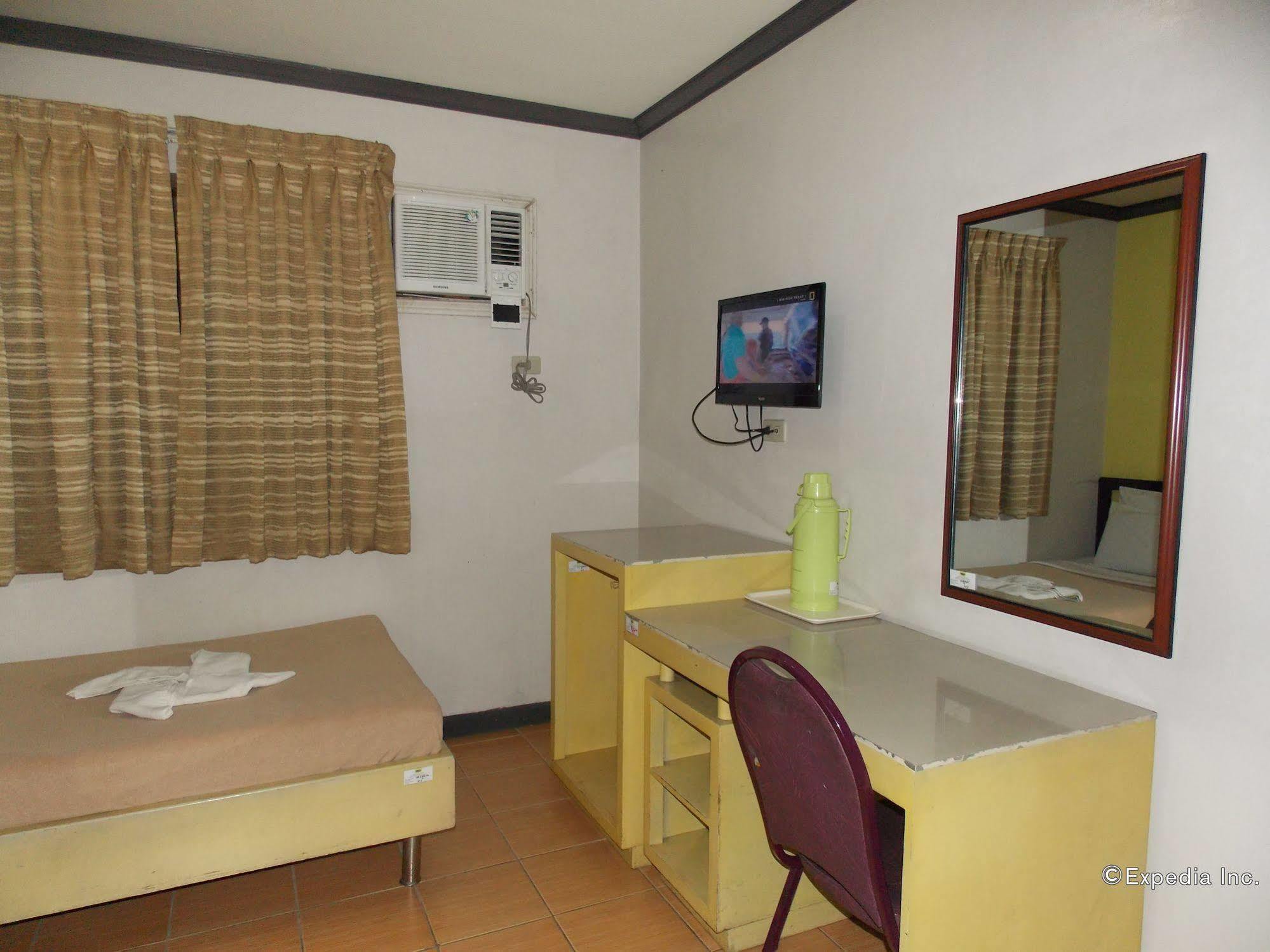 Riverside Inn Babuy Dış mekan fotoğraf