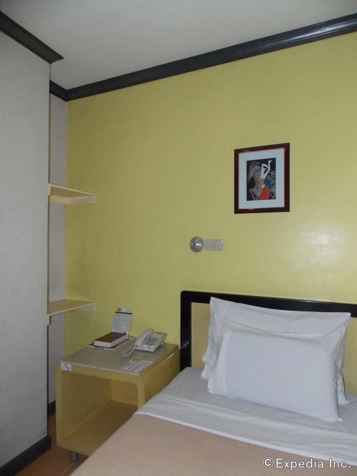 Riverside Inn Babuy Dış mekan fotoğraf